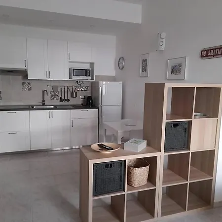 Casa Recanati - A Due Passi Dal Mare Giardini-Naxos